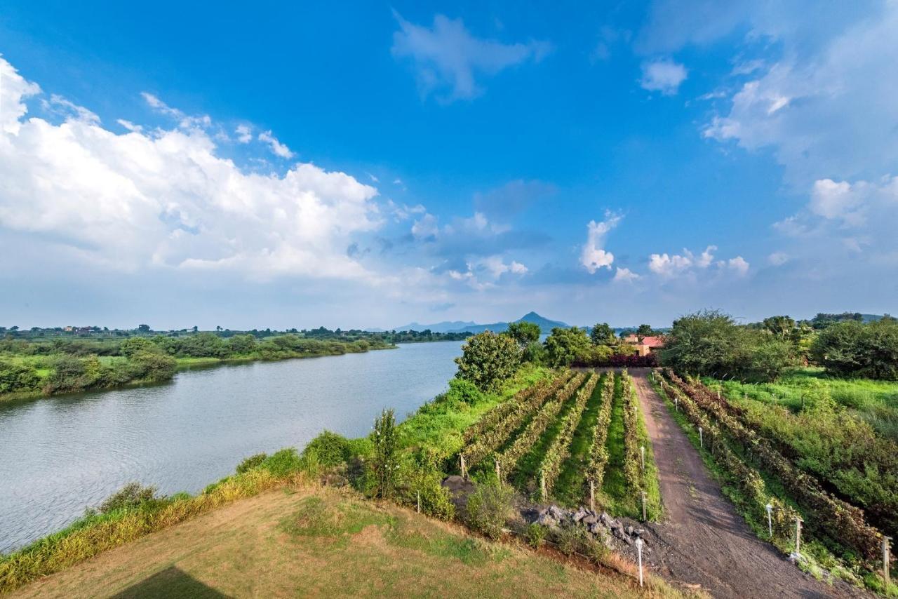 Saffronstays Rose Vineyard By The Lake, Nášik Exteriér fotografie